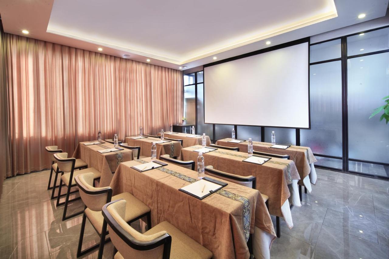Wing Hotel Guilin - Central Square Экстерьер фото