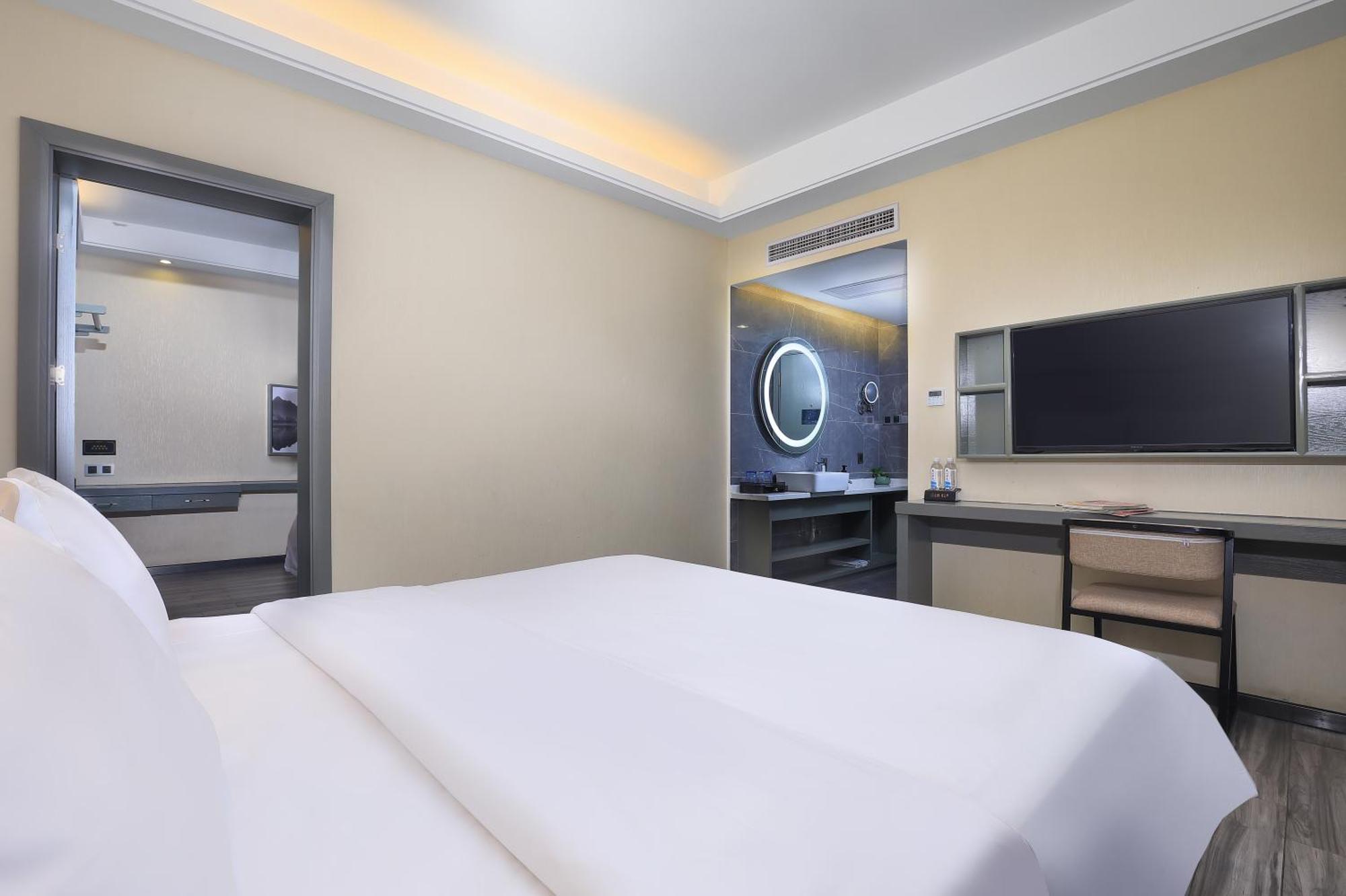 Wing Hotel Guilin - Central Square Номер фото
