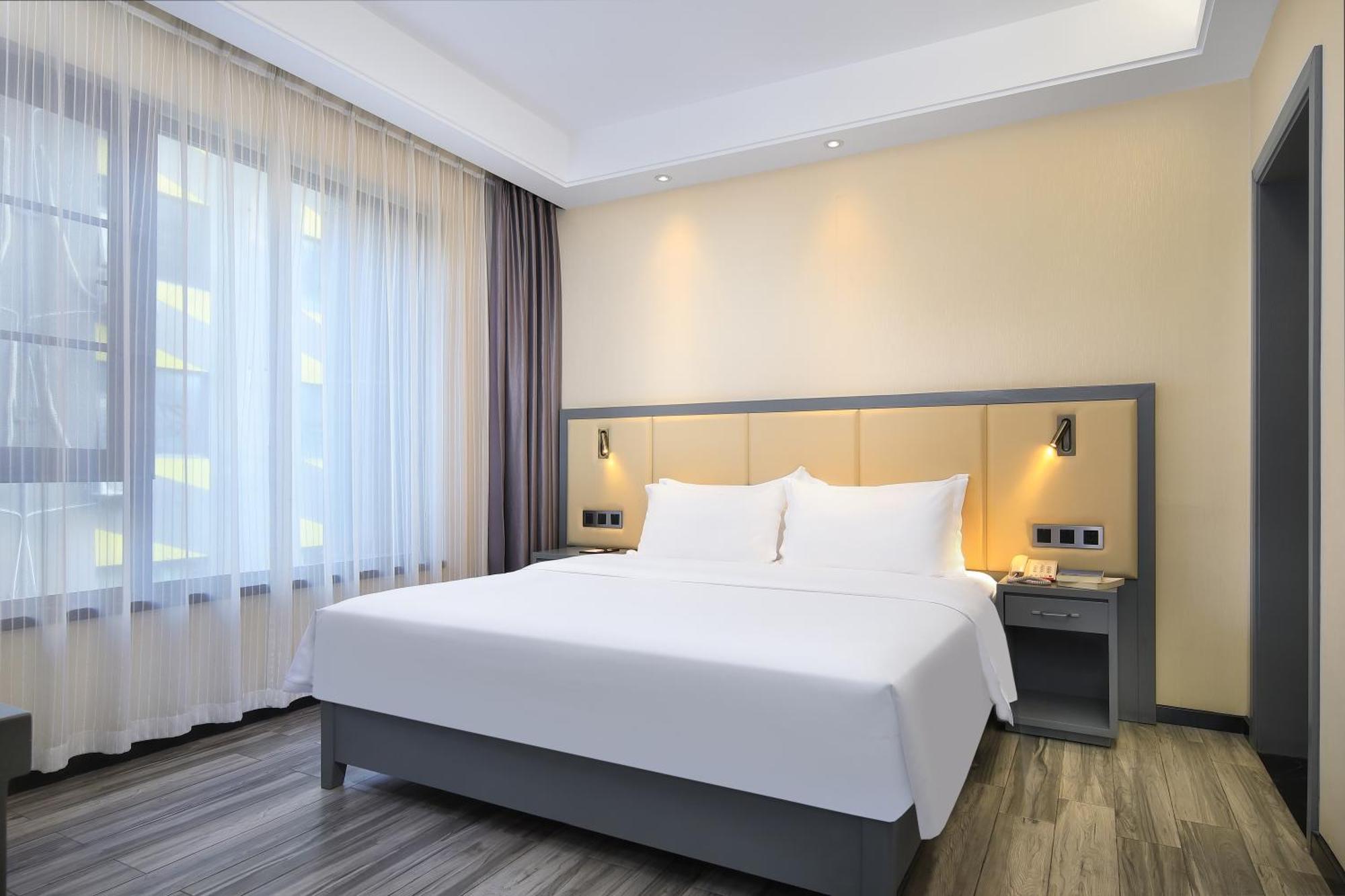 Wing Hotel Guilin - Central Square Номер фото