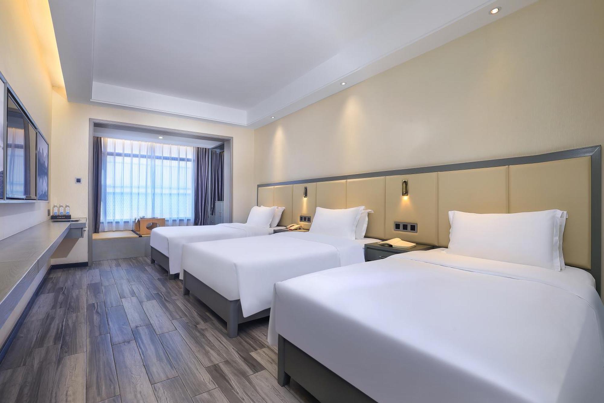 Wing Hotel Guilin - Central Square Экстерьер фото