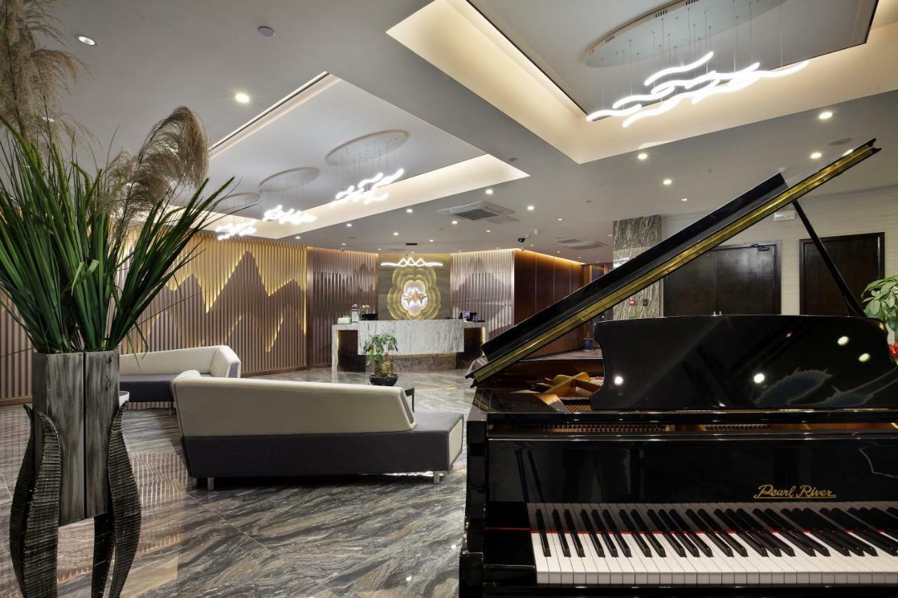 Wing Hotel Guilin - Central Square Экстерьер фото